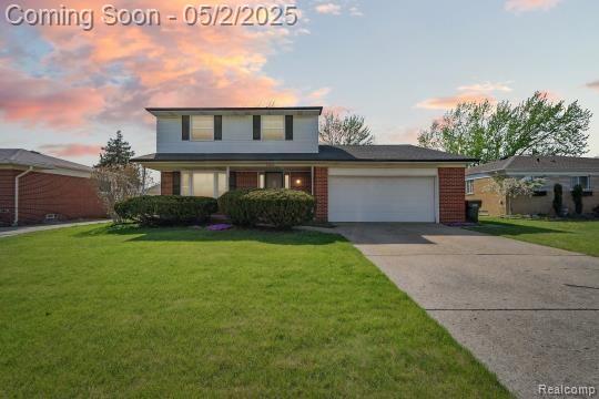 front view picture of 33843 Richard O Dr, Sterling Heights, MI. 48310