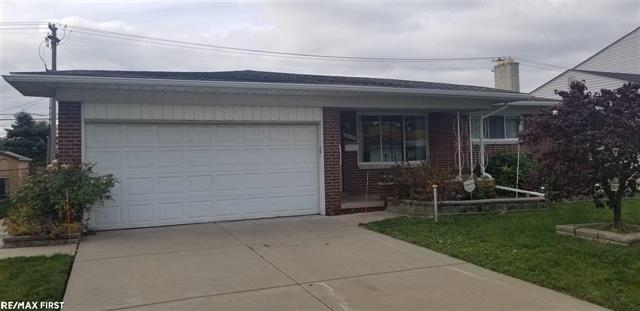 front view picture of 33147 Chatsworth Dr, Sterling Heights, MI. 48312