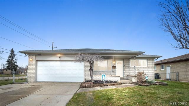 front view for 4003 Gunther Dr, Sterling Heights, Mi. 48310