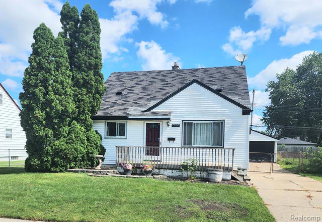 front view picture of 23225 Beverly, Saint Clair Shores, MI. 48082