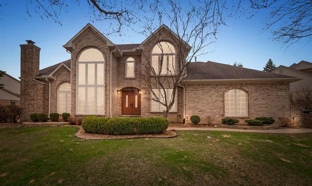 front view picture of 21677 Sheffield Dr, Farmington, MI. 48335