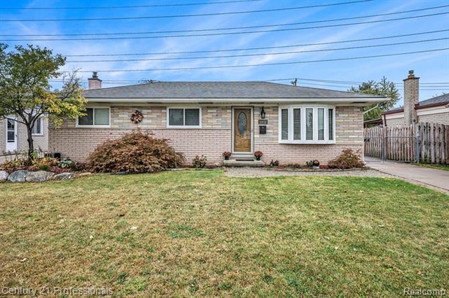 front view picture of 33732 Stonewood Dr, Sterling Heights, MI. 48312