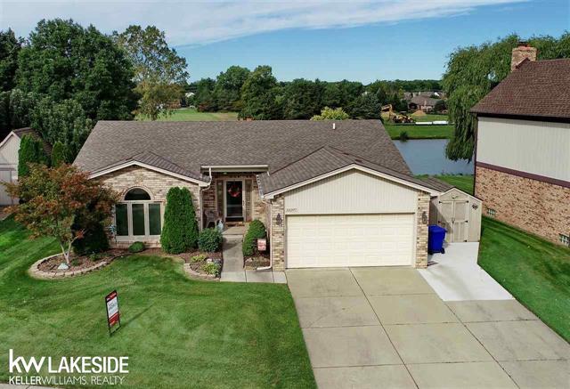 front view picture of 33397 Sunrise Drive, Fraser, MI. 48026