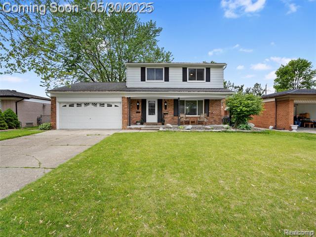 front view picture of 34127 Foxboro Dr, Sterling Heights, MI. 48312