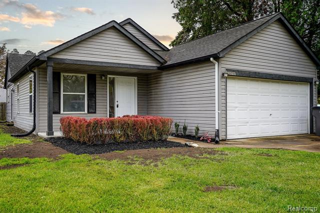 front view picture of 20540 Finley, Clinton Township, MI. 48035