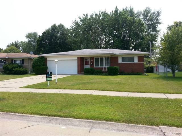 front view picture of 3722 Rhoten Dr, Sterling Heights, MI. 48310