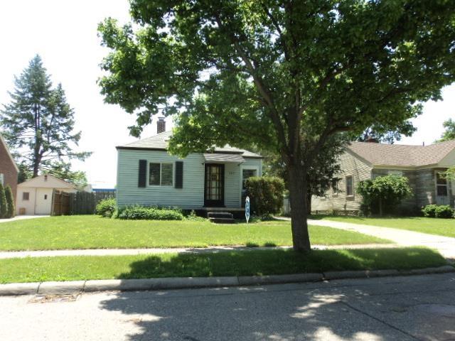 front view picture of 540 E Chesterfield St, Ferndale, MI. 48220