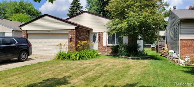 front view picture of 23289 Deanhurst, Clinton Township, MI. 48035