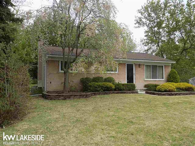 front view picture of 5423 Botsford Ave, Sterling Heights, MI. 48310