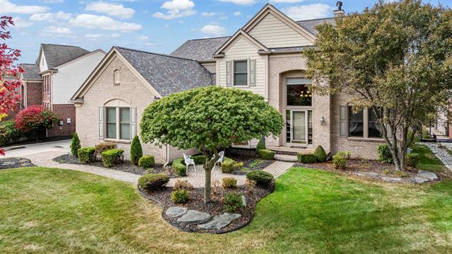 front view picture of 34397 Orsini Dr, Sterling Heights, MI. 48312