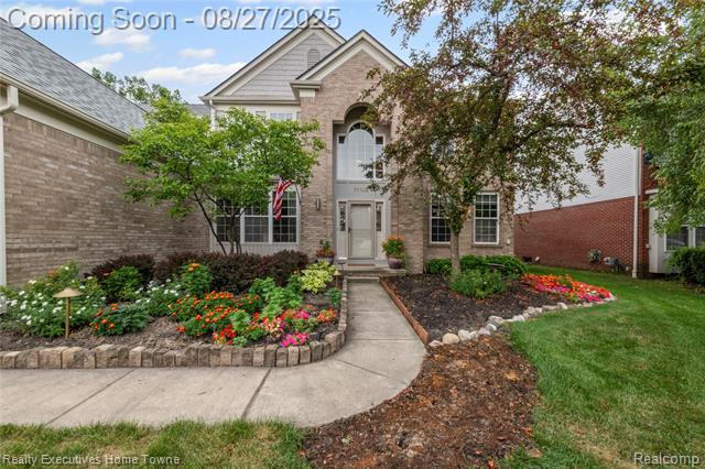 front view picture of 34460 Giannetti Dr, Sterling Heights, MI. 48312