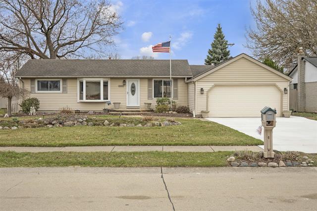 front view picture of 2440 Lindell Road, Sterling Heights, MI. 48310