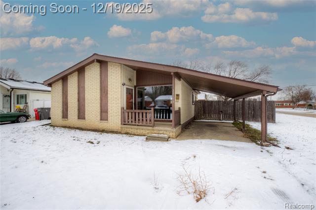 front view picture of 20193 Kemp, Clinton Township, MI. 48035