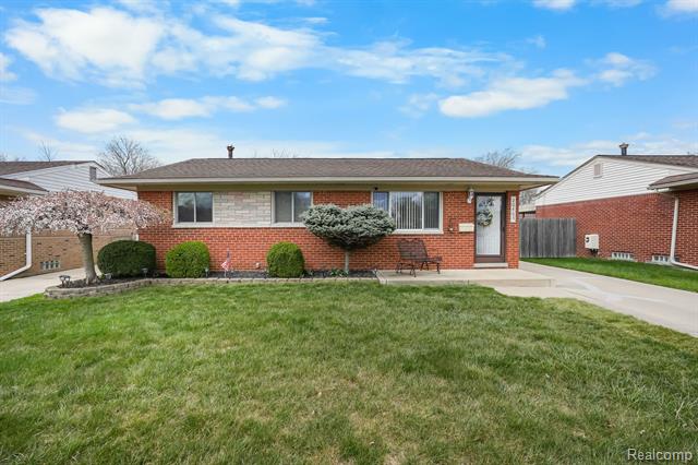 front view picture of 20463 Electra, Clinton Township, MI. 48035