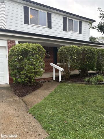front view picture of 34646 Amsterdam Dr, Sterling Heights, MI. 48312