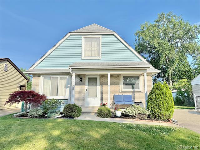 front view picture of 34348 New York, Clinton Township, MI. 48035