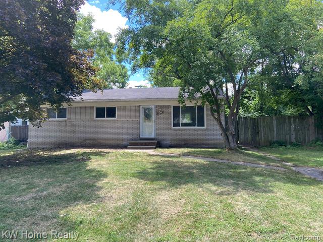 front view picture of 27619 Shiawassee Rd, Farmington, MI. 48336
