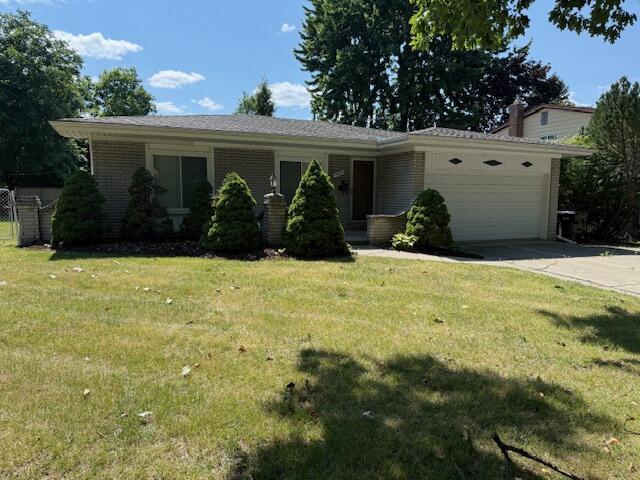 front view picture of 14650 Edshire Dr, Sterling Heights, MI. 48312