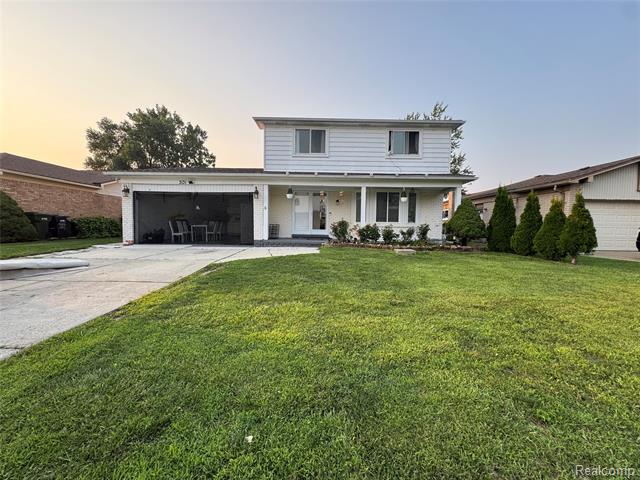 front view picture of 3131 Elmcrest Road, Sterling Heights, MI. 48310