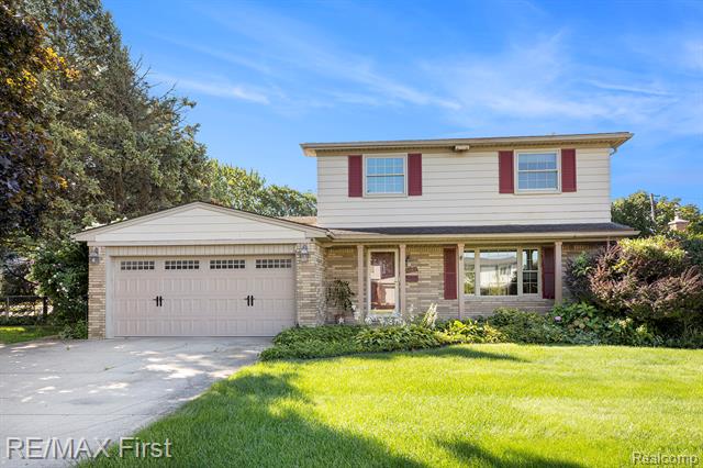 front view picture of 12284 Polara Dr, Sterling Heights, MI. 48312