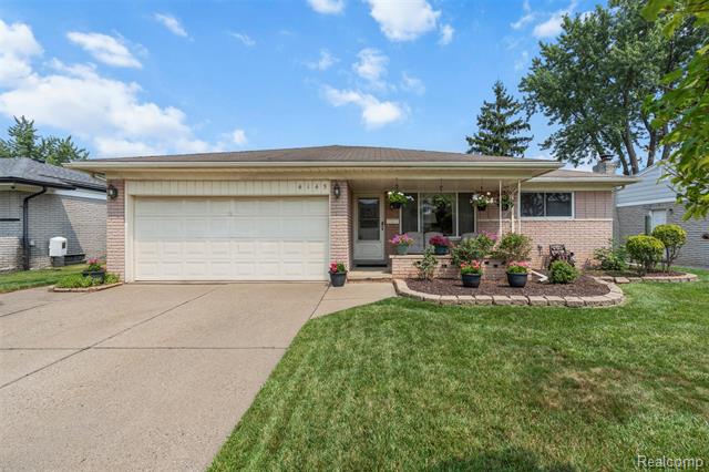 front view picture of 4145 Augustine Dr, Sterling Heights, MI. 48310