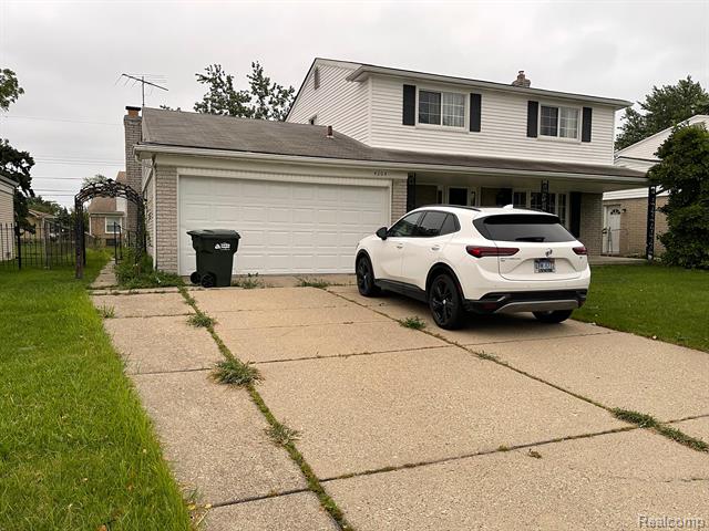 front view picture of 4204 Nickolas Dr, Sterling Heights, MI. 48310
