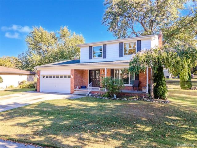 front view picture of 35408 Grayfield Dr, Sterling Heights, MI. 48312