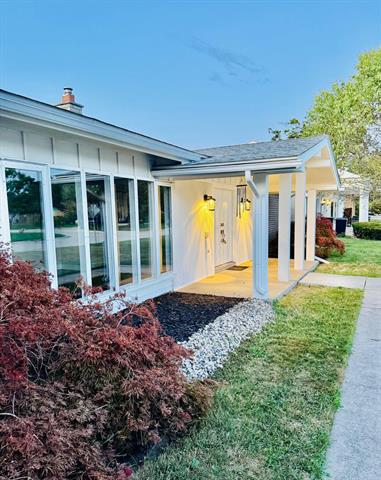 front view picture of 4655 Ashburton Place, Sterling Heights, MI. 48310