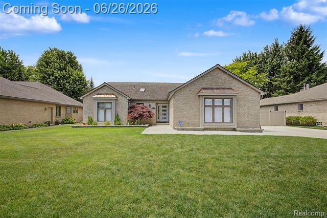 front view picture of 35105 Wellston Ave, Sterling Heights, MI. 48312