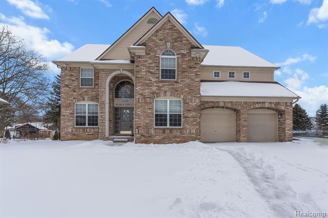 front view picture of 35316 Burgundy Ct, Sterling Heights, MI. 48312
