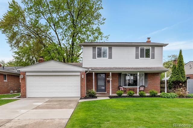front view picture of 12286 Eldorado Dr, Sterling Heights, MI. 48312