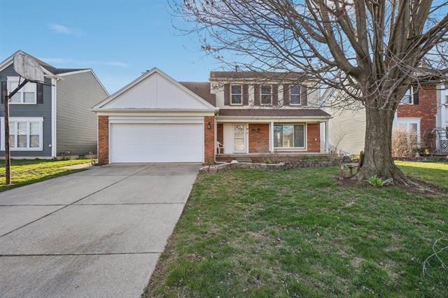 front view picture of 35853 Ashford Dr, Sterling Heights, MI. 48312