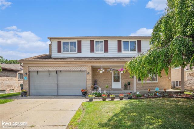 front view picture of 4458 Dickson Dr, Sterling Heights, MI. 48310