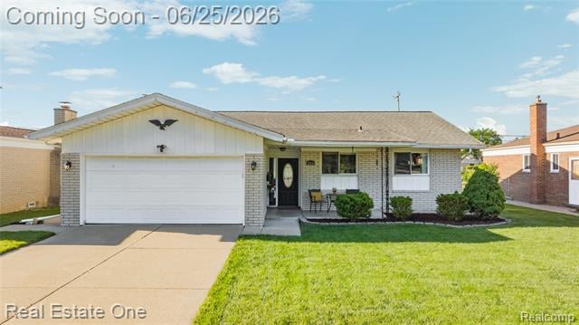 front view picture of 12235 Brougham Dr, Sterling Heights, MI. 48312