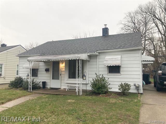 front view picture of 402 Kensington Ave, Ferndale, MI. 48220