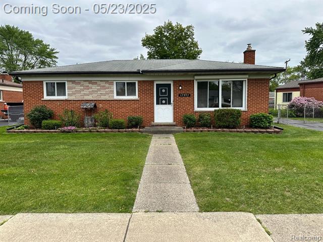 front view picture of 17993 Maybury, Clinton Township, MI. 48035