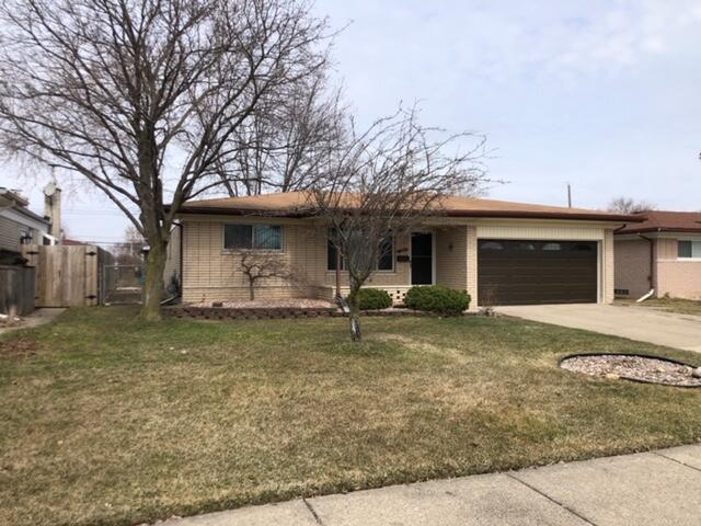 front view picture of 5053 Bristor Dr, Sterling Heights, MI. 48310