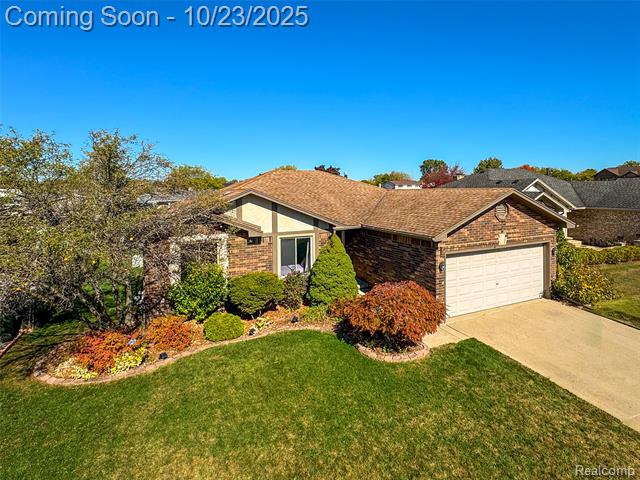 front view picture of 4231 Chris Dr, Sterling Heights, MI. 48310