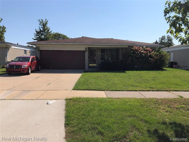 front view picture of 5060 Bristor Dr, Sterling Heights, MI. 48310