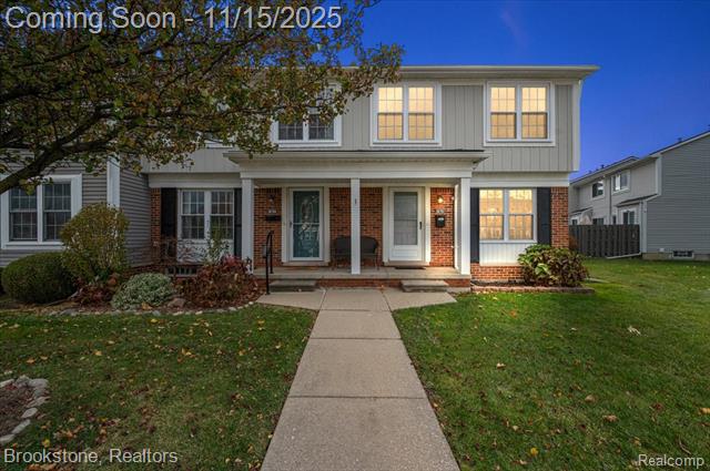front view picture of 36702 Park Place Dr, Sterling Heights, MI. 48310