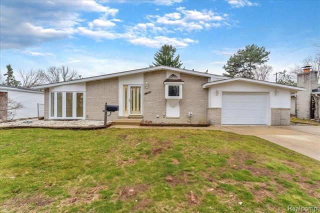 front view picture of 20264 Dubois, Clinton Township, MI. 48035