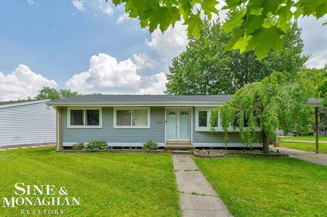 front view picture of 20312 Caniff, Clinton Township, MI. 48035