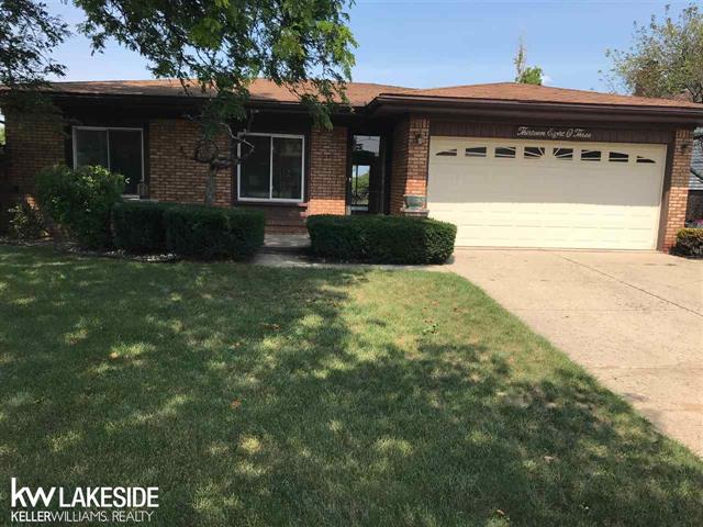 front view picture of 13803 Brougham Dr, Sterling Heights, MI. 48312