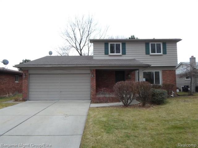front view picture of 36651 La Marra Dr, Sterling Heights, MI. 48310