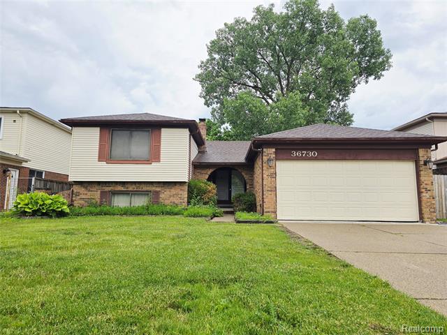 front view picture of 36730 Engleside Dr, Sterling Heights, MI. 48310
