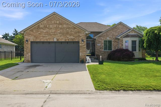 front view picture of 36372 Cecilia Dr, Sterling Heights, MI. 48312