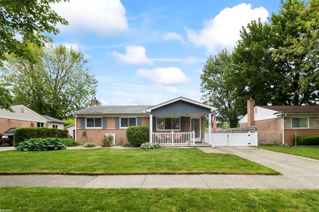 front view picture of 18053 Ellery, Clinton Township, MI. 48035
