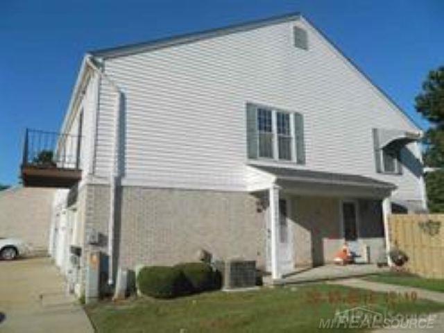 front view picture of 35440 Stillmeadow Ln, Clinton Township, MI. 48035