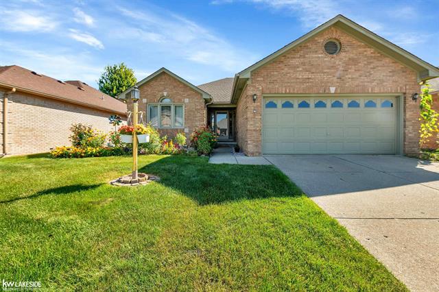 front view picture of 36334 Genuine Risk Ct, Clinton Township, MI. 48035