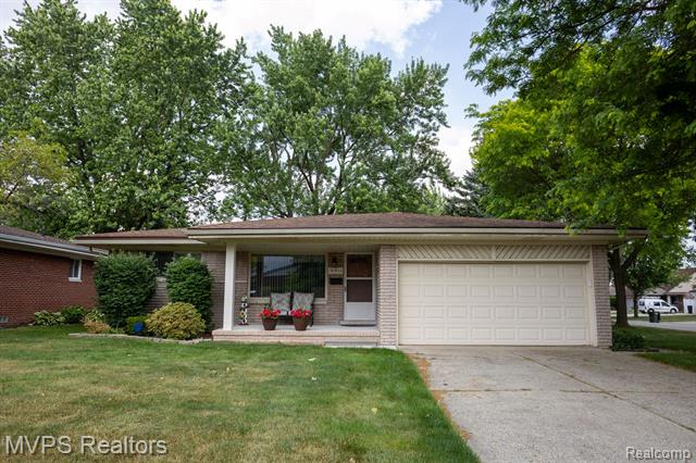 front view picture of 36816 Pepper Court, Sterling Heights, MI. 48312